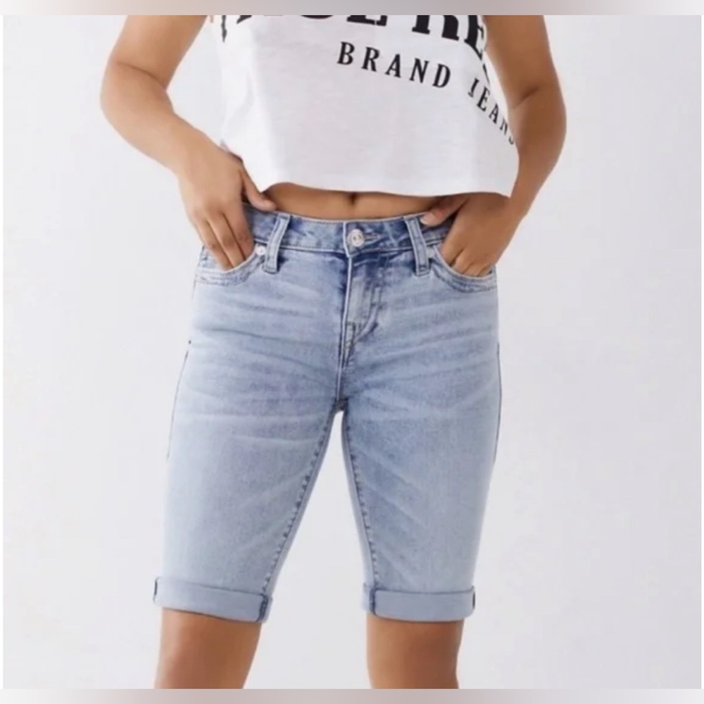 Iconic True Religion Riley Knee Length Shorts! NWT